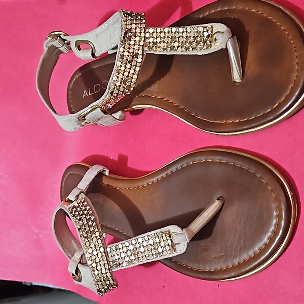 Aldo's tan and gold Sandals size 7.5